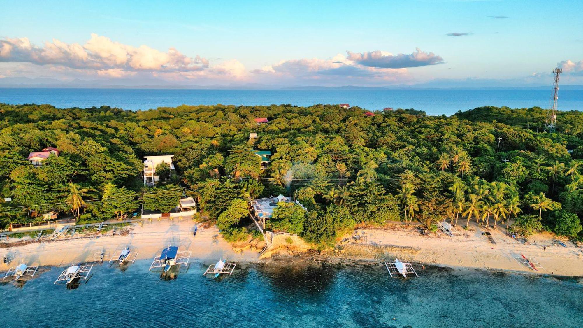 Pilar Pilapil Beach Resort Daanbantayan Esterno foto